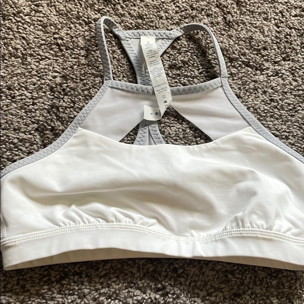 Lululemon sports bra